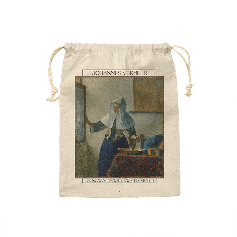 کیسه نان و سبزی ترمه طراحان ایده مدل خانم جوان با یک پارچ آب از ورمر کد art0573 - S