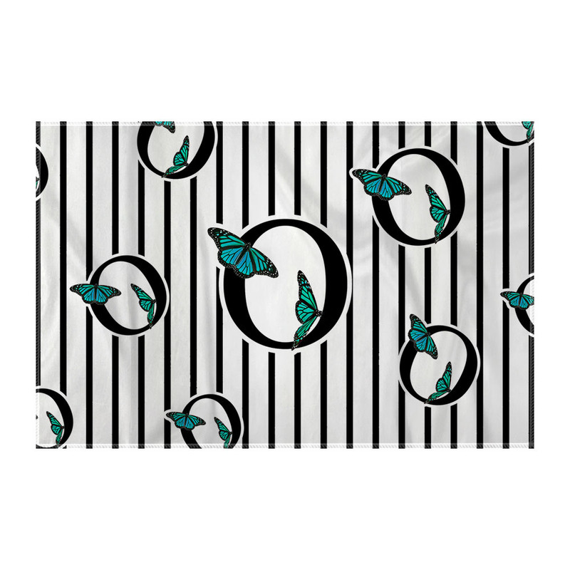 کاغذ کادو ترمه طراحان ایده مدل حرف O  پروانه ای کد cfp3017