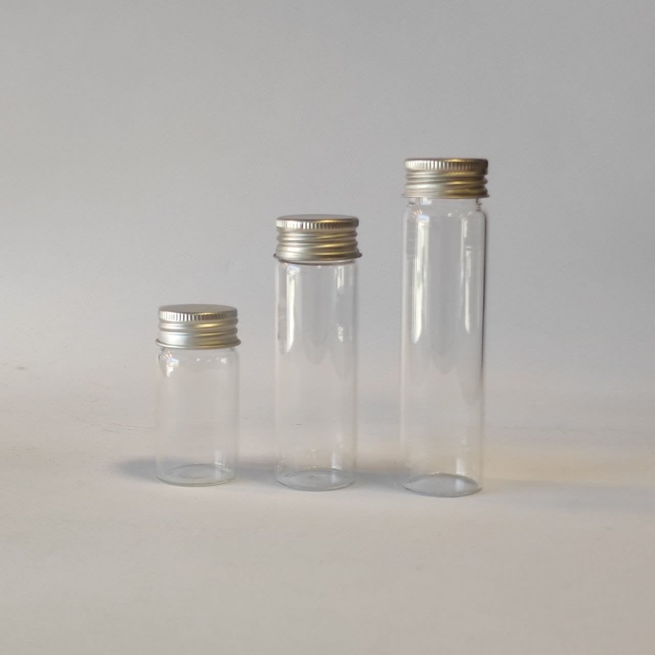 بطری شیشه ای مکارتی مناسب برای ادویه جات و زعفران (3 سایز)