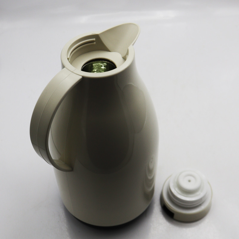 فلاسک ریور مدل YPM-MELAMINE-8628 گنجایش 1.9 لیتر