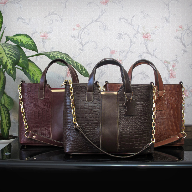 کیف دوشی زنانه مدل چرم طبیعی کد 122