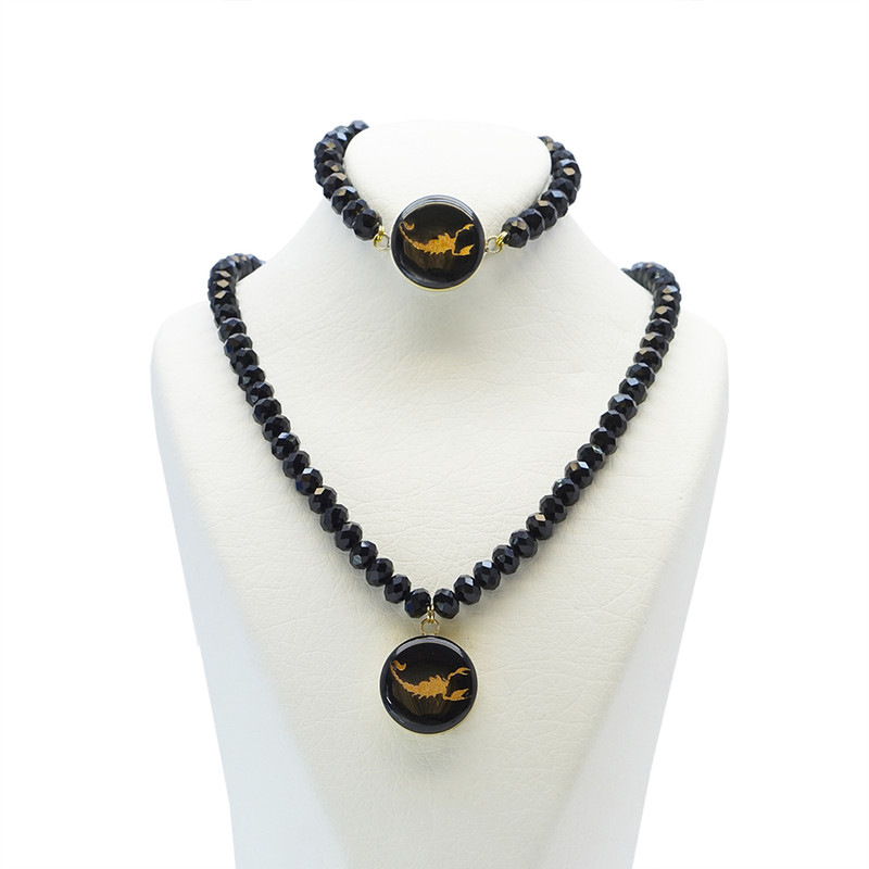 نیم ست زنانه آلتین هنر مدل ماه آبان