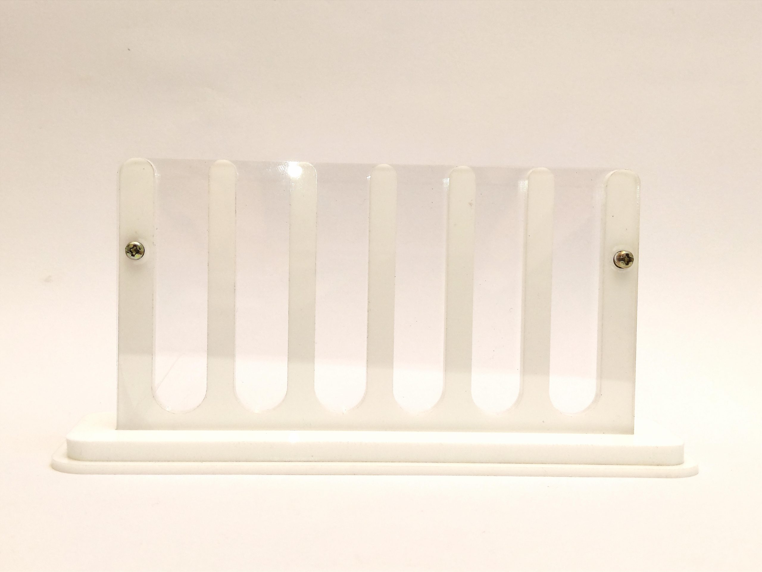 استند پنس مژه