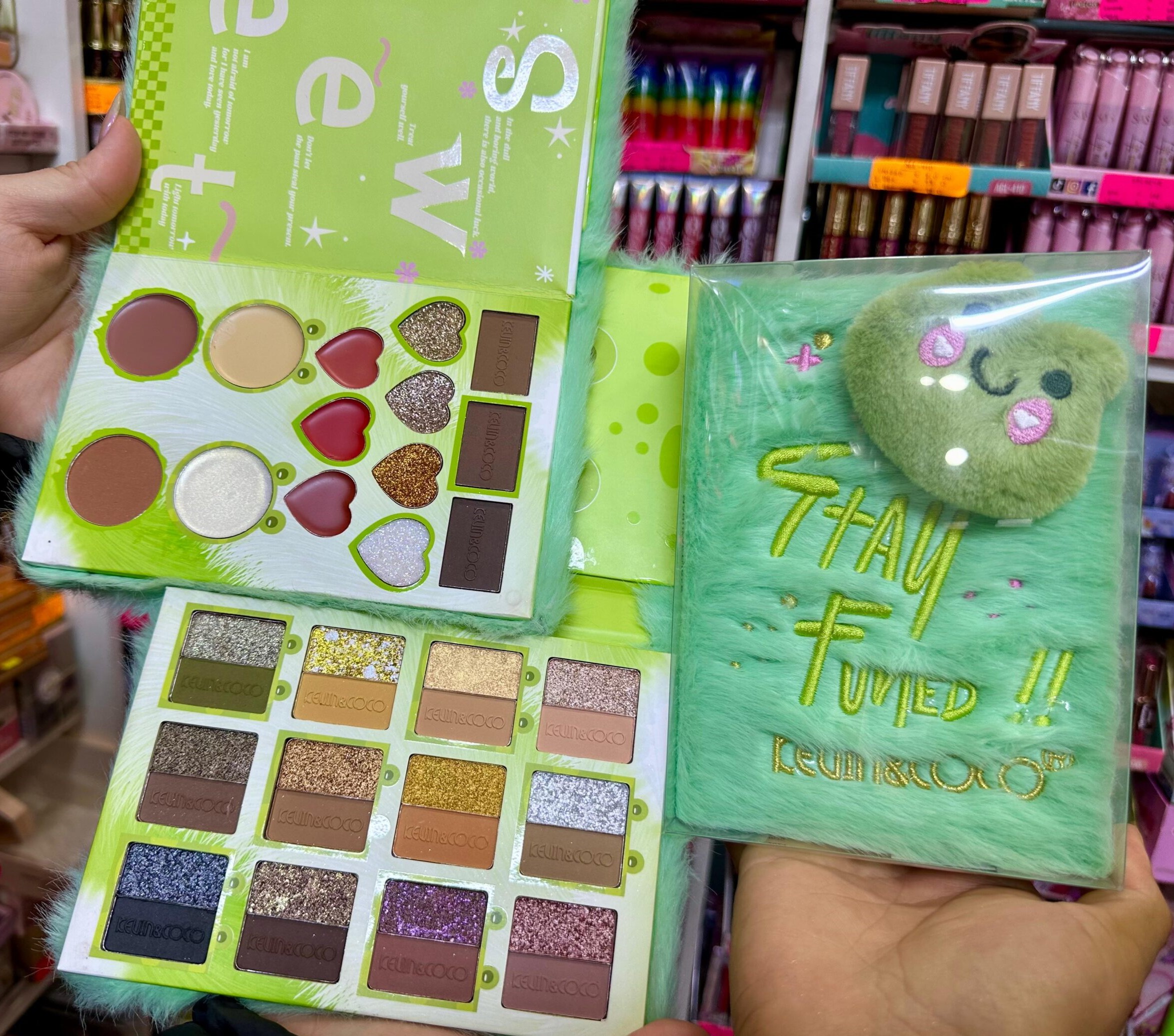 سایه قورباغه خزدار کویین کوکو