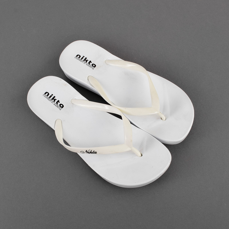 دمپایی لاانگشتی زنانه نیکتا مدل W.H.2.0.4.8