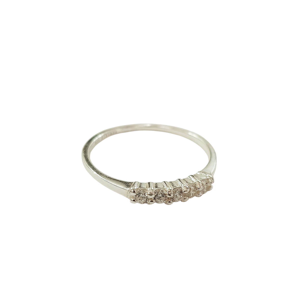 انگشتر نقره عیار ۹۲۵ نگین دار سایز ۷ - ۸ برند iam کد ۰۹۱۰۵