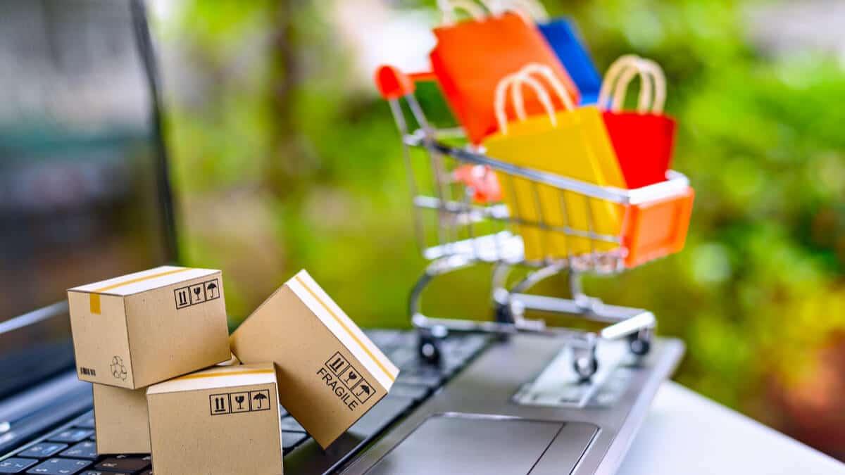 راهنمای کامل انتخاب محصول مناسب برای فروش در مارکت پلیس